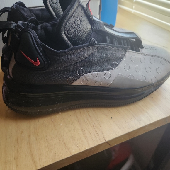 Nike - Picture 1 of 4